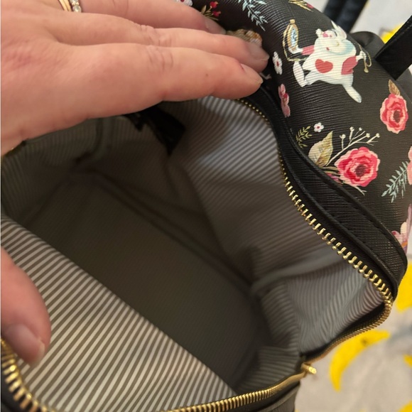 Loungefly - Picture 6 of 6